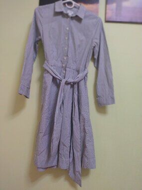 Womens J Crew size 6 button down dress with tie waist